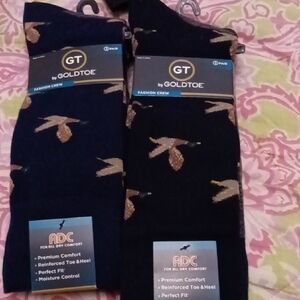 Gold Toe Men's Fashion Crew Socks - Navy and Black Lot Of Six